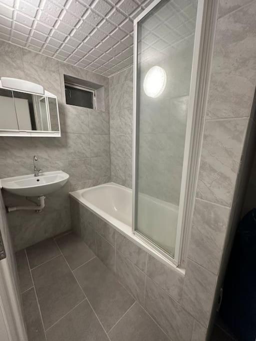 Mini Appartement Neben Theater Duisburgo Esterno foto